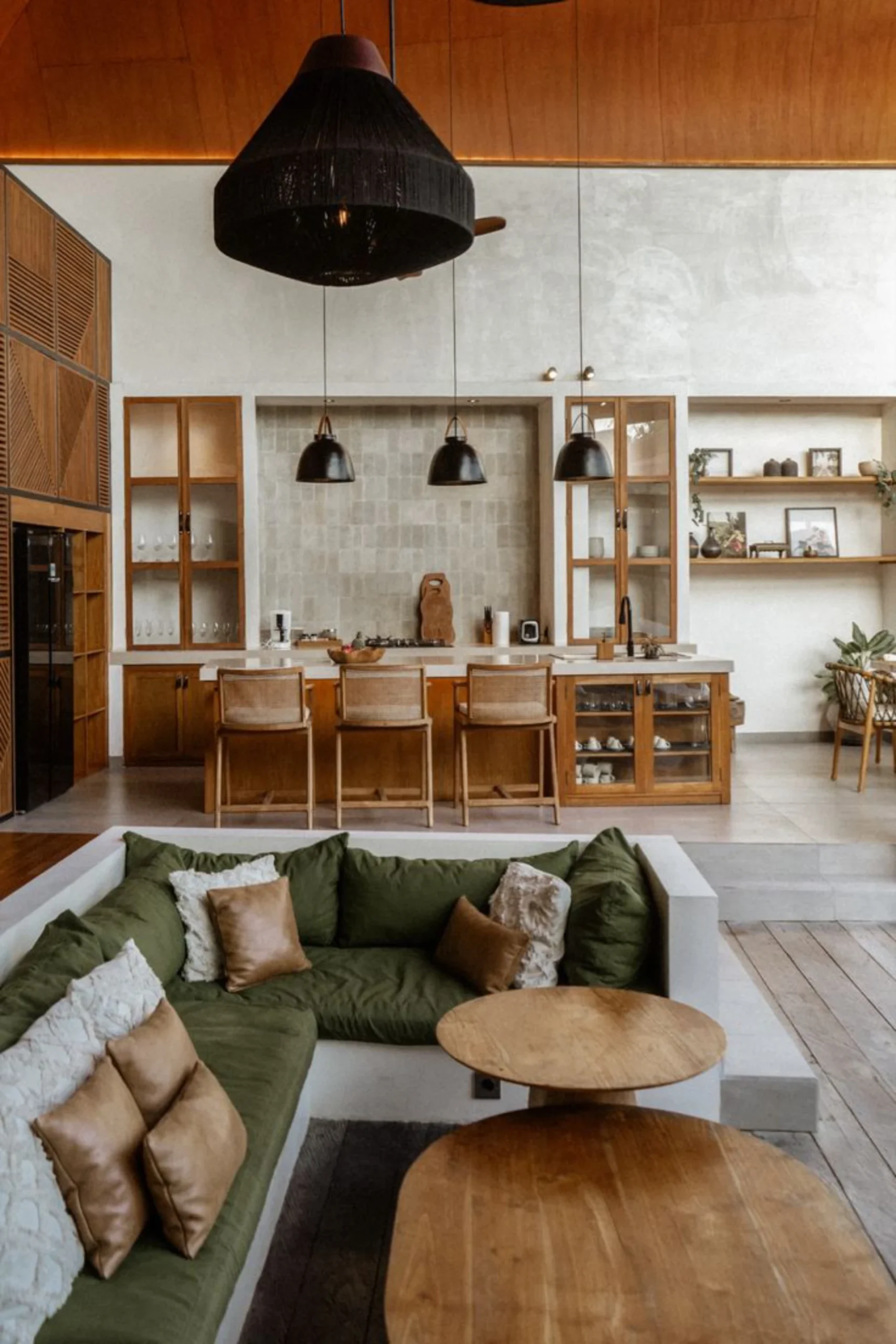 Interior Rumah Bali Gaya Tropis Modern